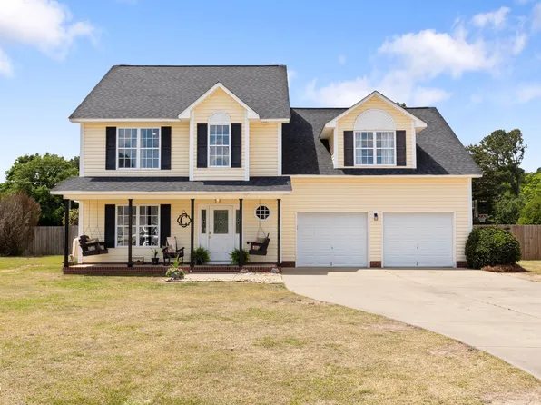 118 Day Lily Ln, Dunn, NC 28334