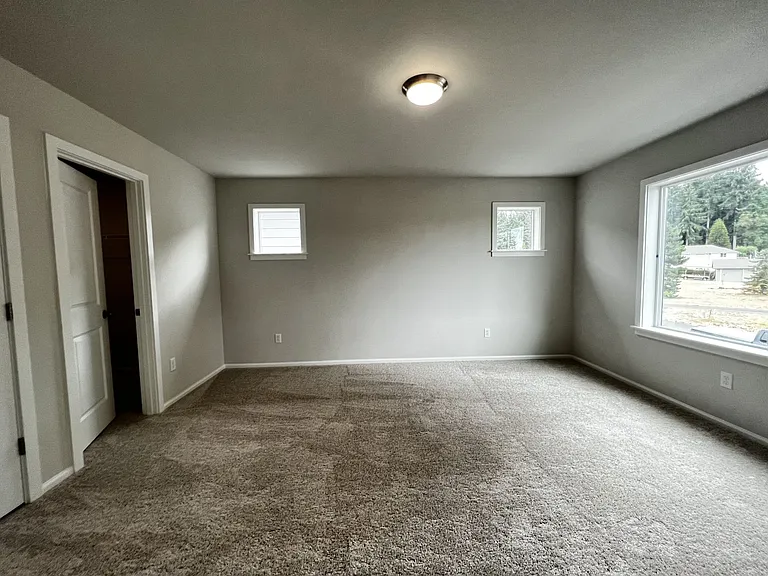 2712 Mayes Rd SE — Photo 5