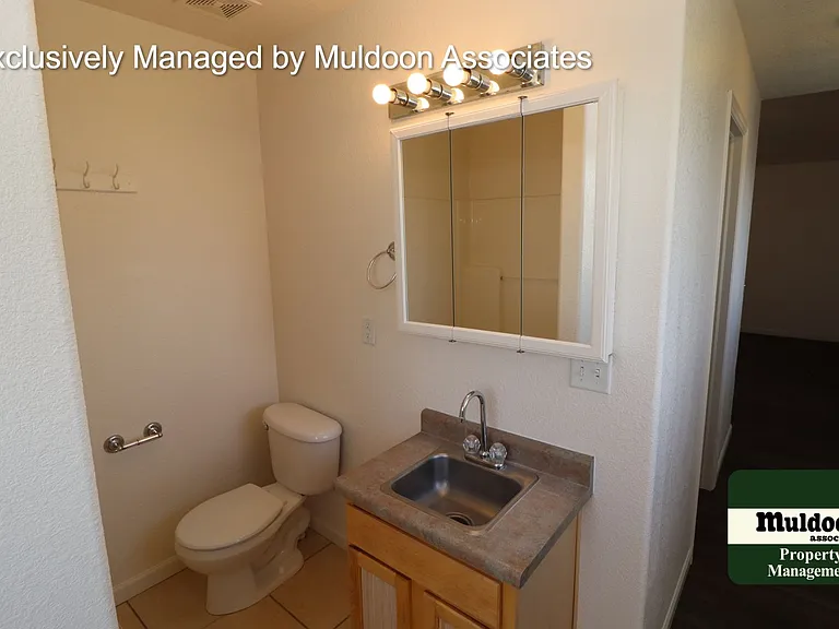 1661 W Siesta Dr — Photo 16
