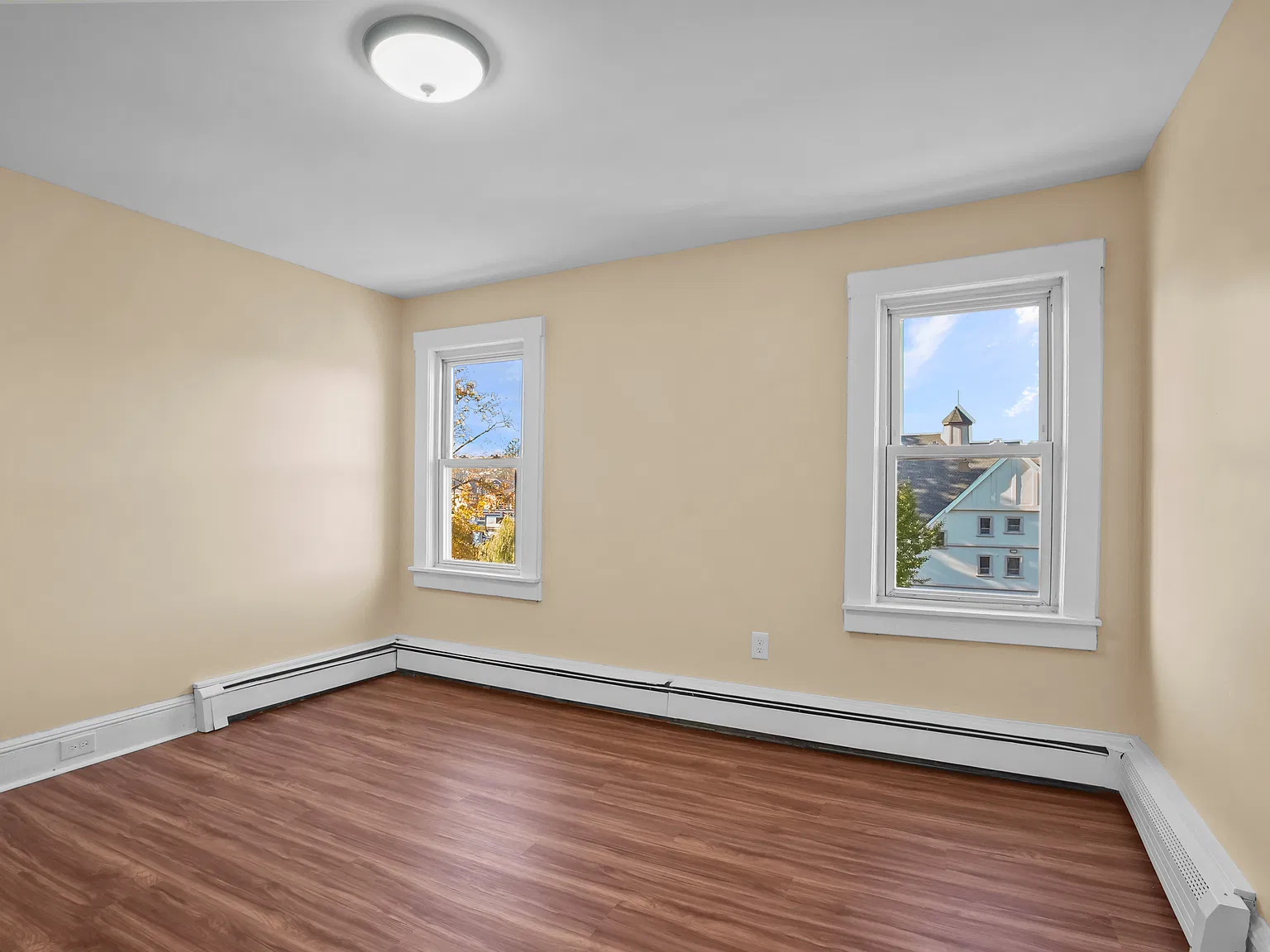 2 bed, $2,000 — Photo 4