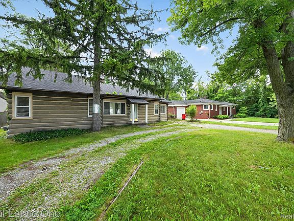 2nd image of 20980 Evergreen Rd