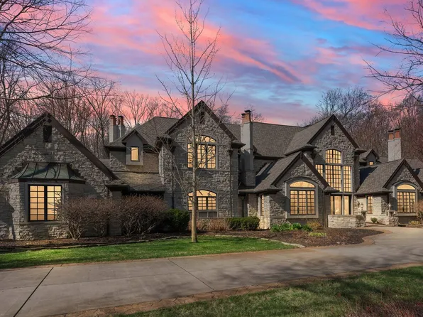 219 Crabapple Ln, Valparaiso, IN 46383