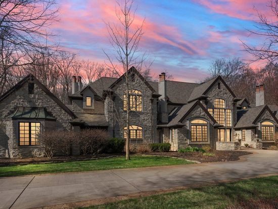 219 Crabapple Ln, Valparaiso, IN 46383