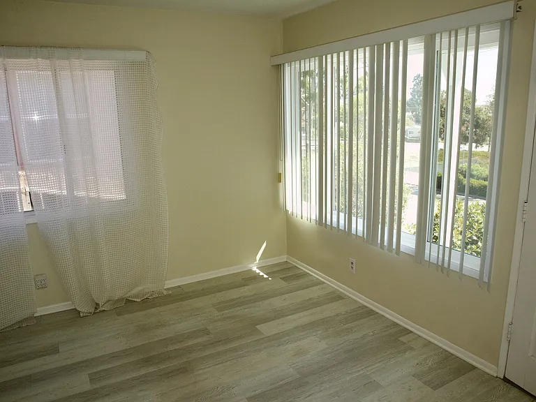 719 S Juanita Ave — Photo 29