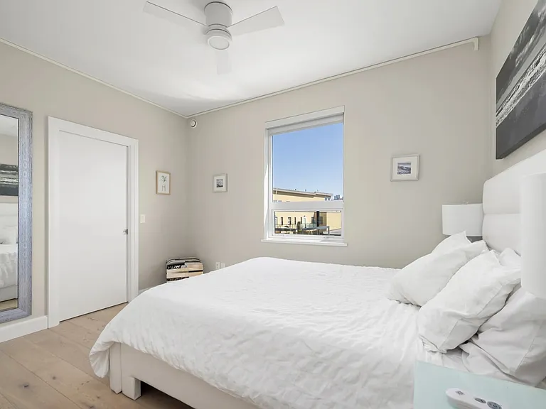 595 Pandora Ave #405 — Photo 8