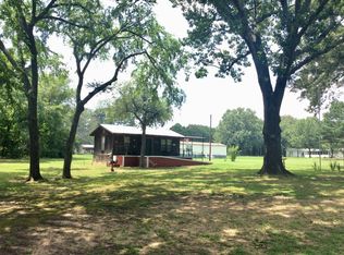 180 Stephen F Austin Rd, Honey Grove, TX 75446