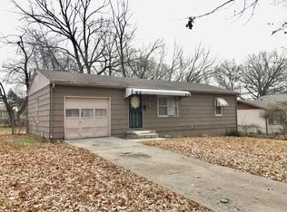 4129 Vineyard Rd, Kansas City, MO 64130