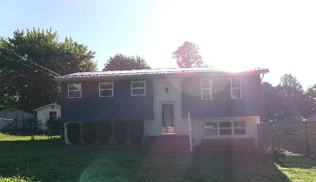 1st image of 148 Majestic Ct