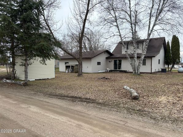 516 Vance Ave S, Erskine, MN 56535
