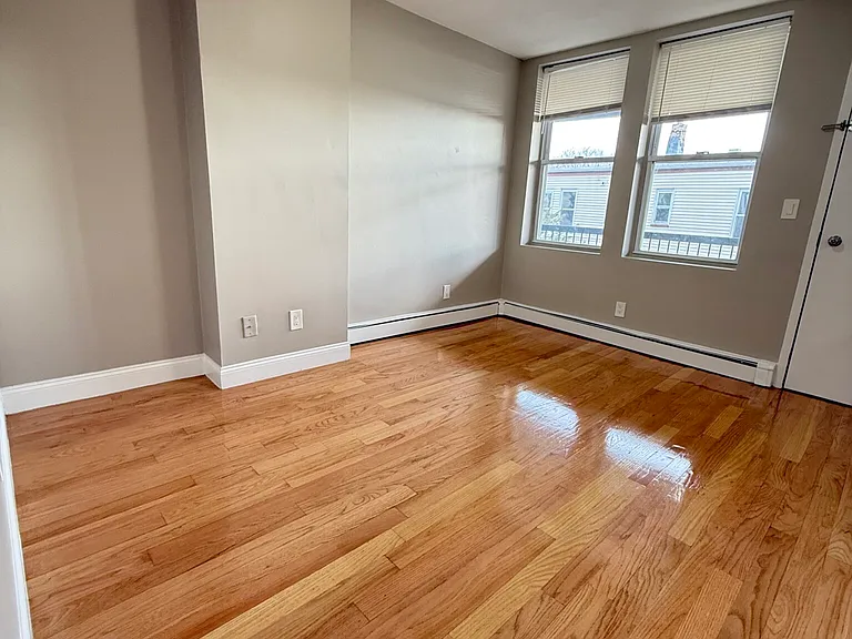 67 Shawmut St #3 — Photo 1