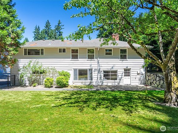 5th image of 10425 SE 22nd Street