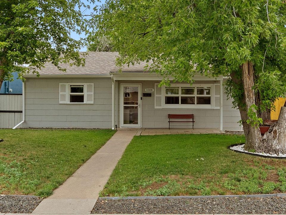 1st image of 1004 33rd Ave