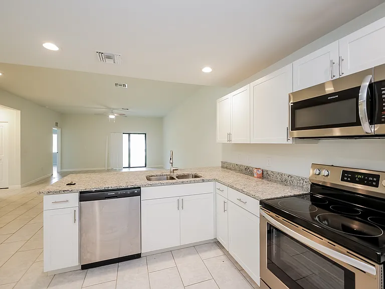 7636 Carrier Rd — Photo 8
