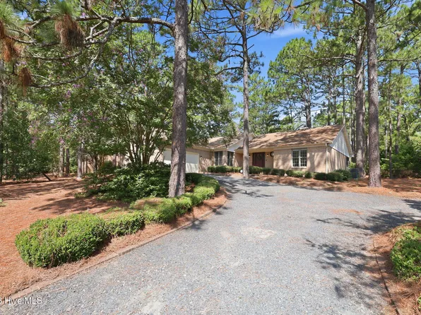 965 Monticello Drive, Pinehurst, NC 28374
