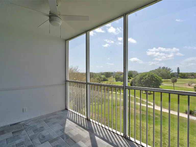 3050 N Palm Aire Dr #505 — Photo 16