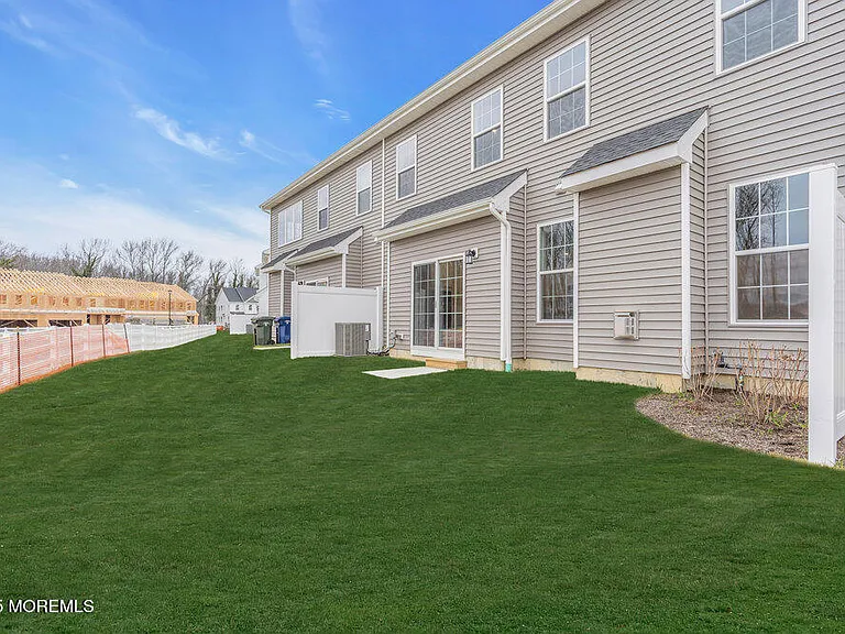122 Woolley Ct — Photo 53