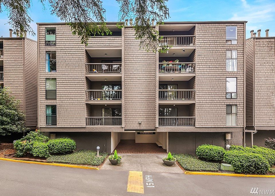 1st image of 13680 NE 69th St APT 652