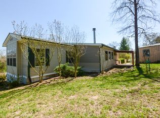60 Imperial Ln, Cape Fair, MO 65624