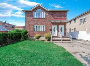18011 64th Ave, Fresh Meadows, NY 11365