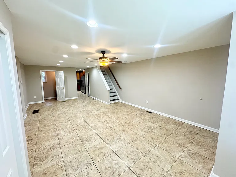 3510 Wallace St — Photo 6