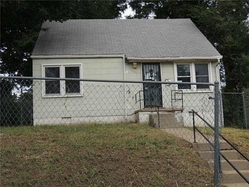 1st image of 7417 Walrond Ave