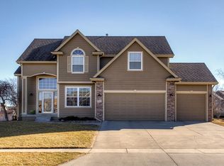 1413 NW Maple St, Ankeny, IA 50023