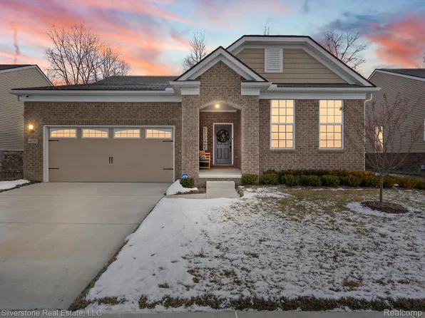 4731 Bingham Rd, Canton, MI 48188