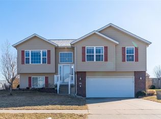 50 Colton Dr S, North Liberty, IA 52317