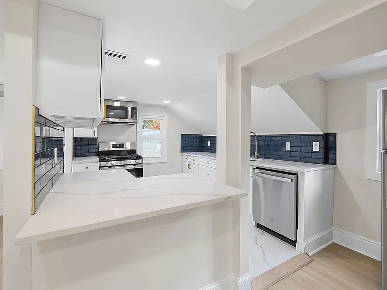 Gleaming Kitchen