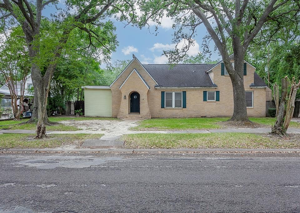 1st image of 4639 Forest Dr