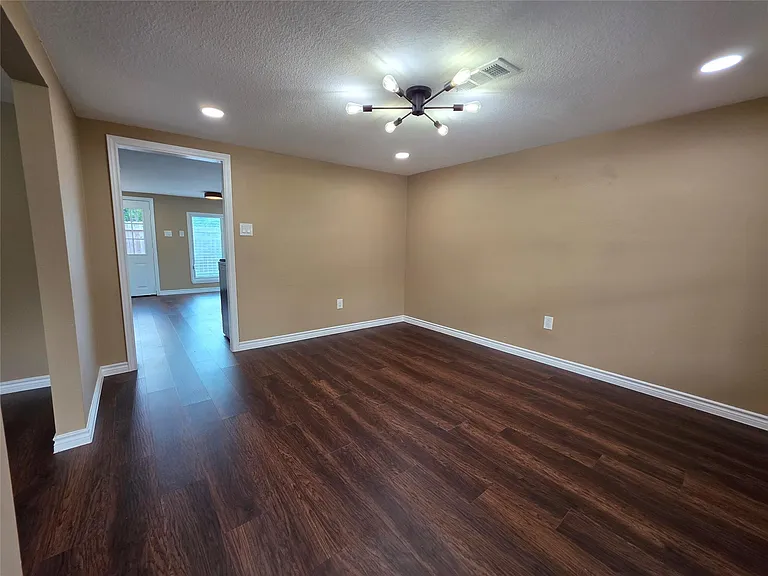 4105 Rutland St — Photo 16
