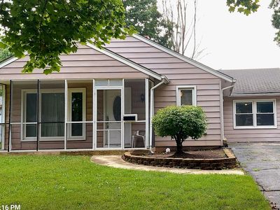 70 Eastfield Rd, Montgomery, IL, 60538