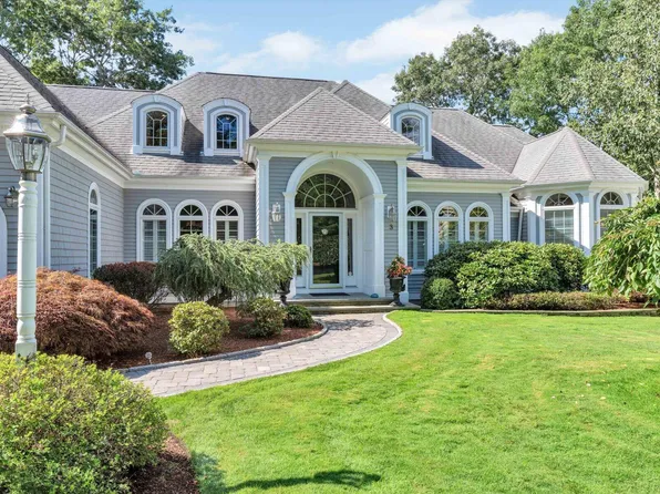 3 Firethorn Lane, Sandwich, MA 02563