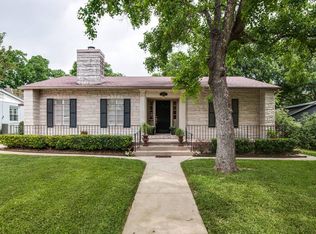 209 Robinhood Pl, San Antonio, TX 78209