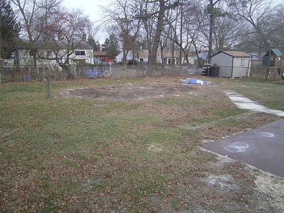 2nd image of 24 Bucknell Dr
