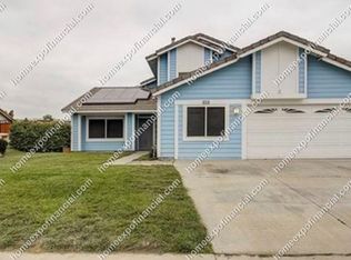 818 Windsong Ln, San Jacinto, CA 92582