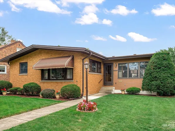 12045 Greenwood Ave, Blue Island, IL 60406
