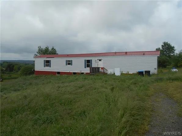 11233 Scotch Rd, Freedom, NY 14065