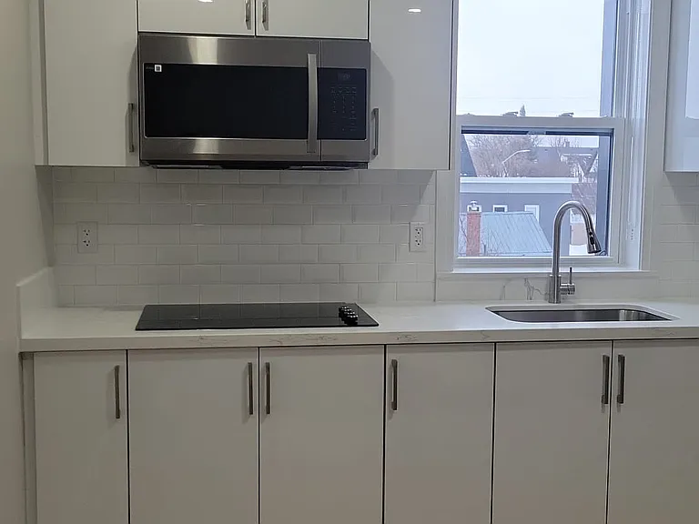304 Albert St W #303 — Photo 2