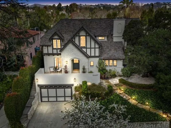 10457 Lindbrook Dr, Los Angeles, CA 90024