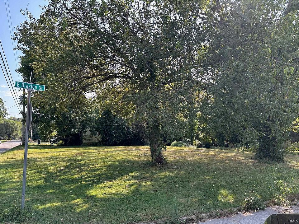 2nd image of 501 SE 1st St