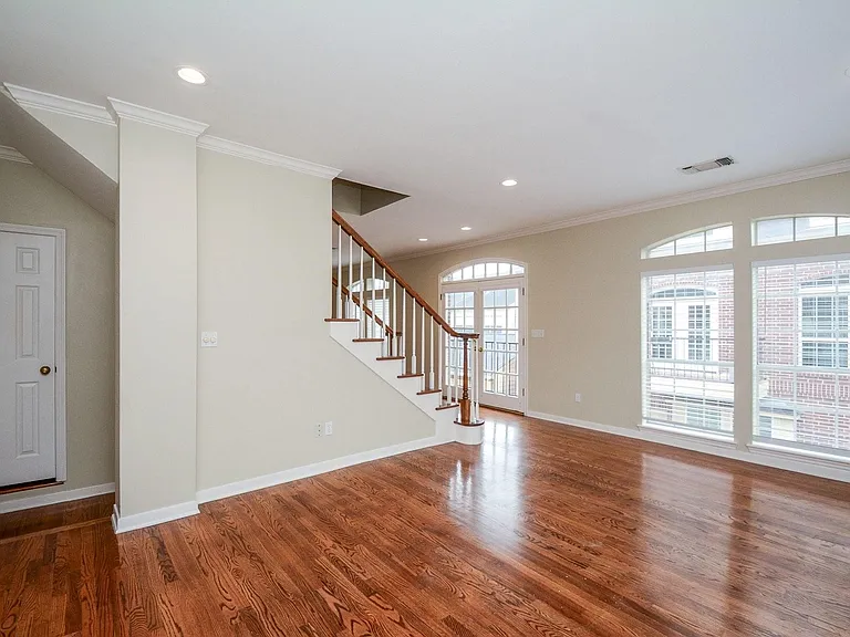 2022 Fairview Ave — Photo 15