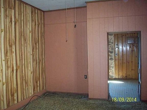 2nd image of 102 S Main St