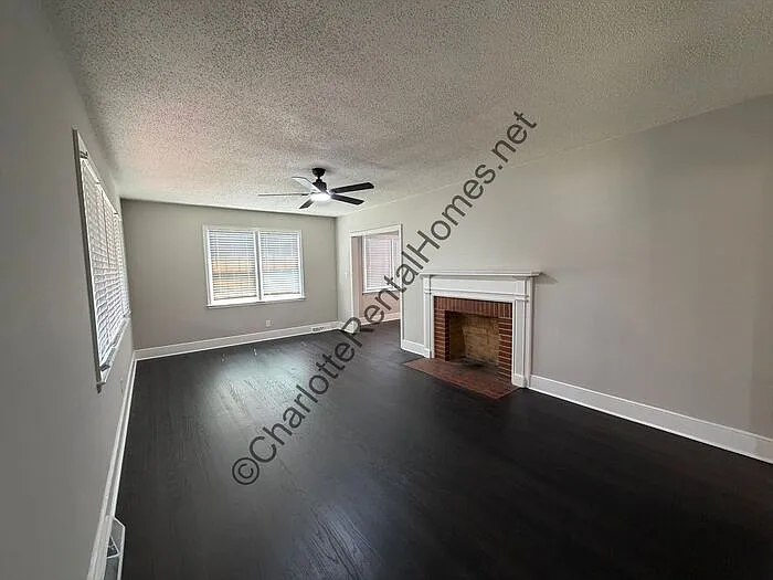 3 bed, 2.0 bath, 1424 sqft, $1,500 — Photo 3