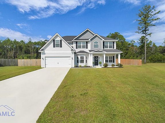 2nd image of 131 Loganberry Ln