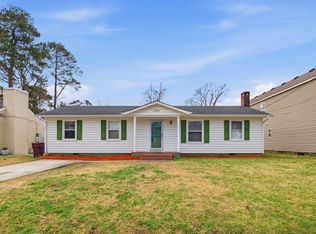 2209 Sparrow Rd, Chesapeake, VA 23320