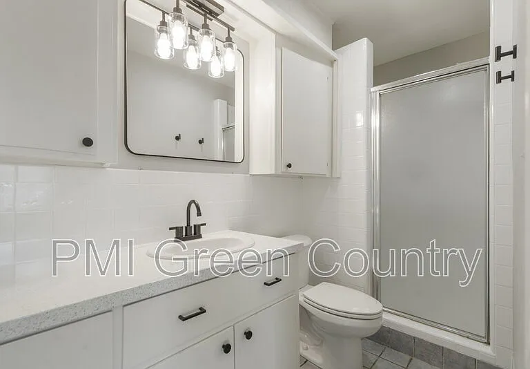 1601 S 1st Pl — Photo 16
