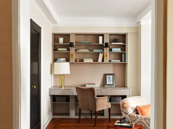 302 West 12th Street image 6 of 13