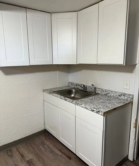 903 W Mountain Ave — Photo 9