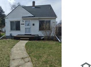 6475 Longacre St, Detroit, MI 48228